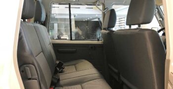 Land Cruiser 70 Back Seat