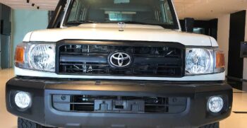 Land Cruiser 70 Truck Front View