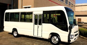 Toyota Coaster 2019 Model Side View (1)
