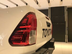 Toyota Hilux Pickup Truck Back Light (1)